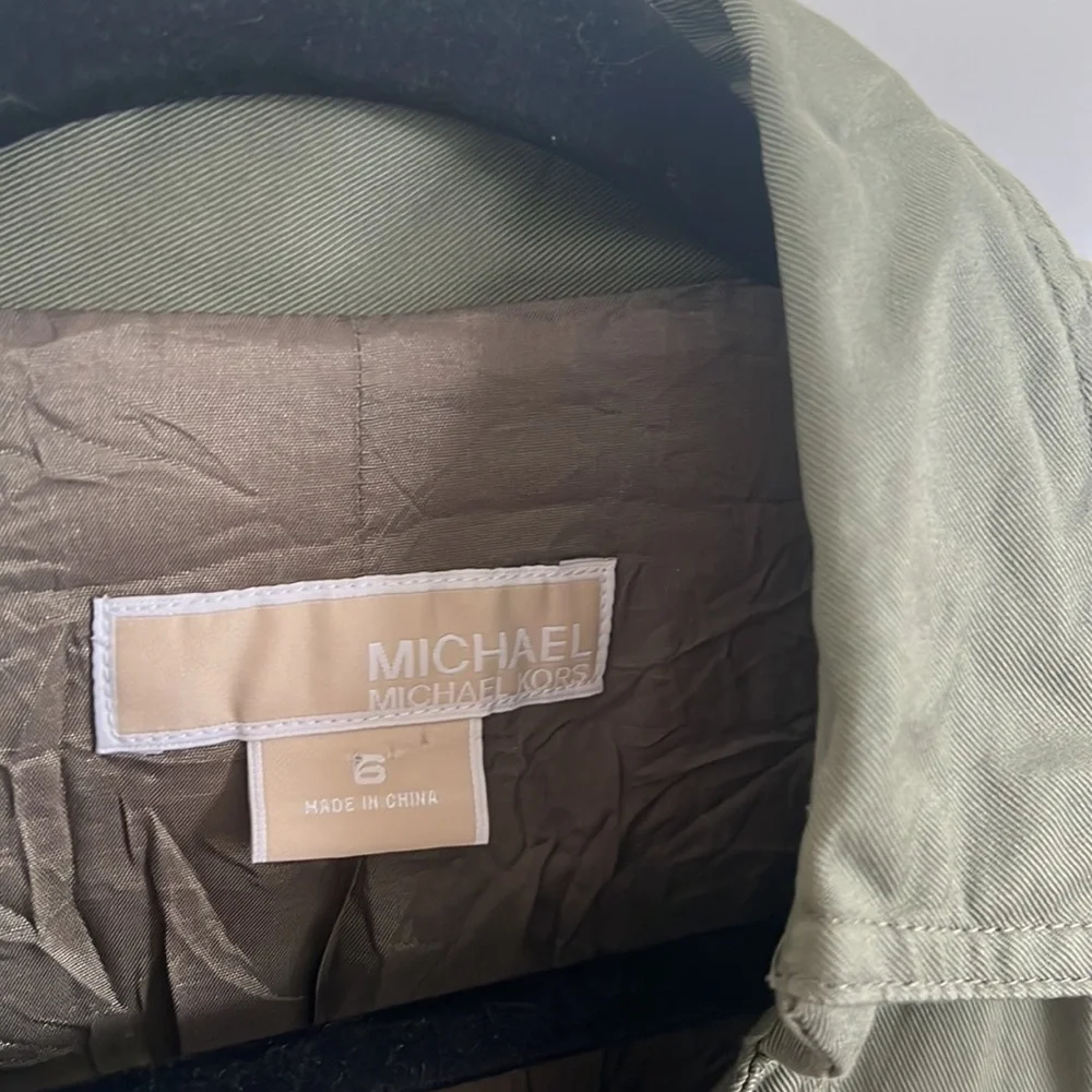 Dress by Michael Kors. - Picture 3 of 8